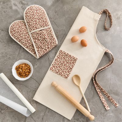 customised-ovenmitts-from-supreme-creations