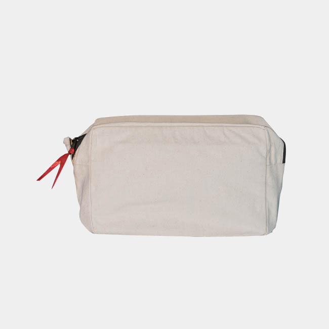 Pouch Bag with all around gusset<p>19 w x 15 h x 11 d cm</p>