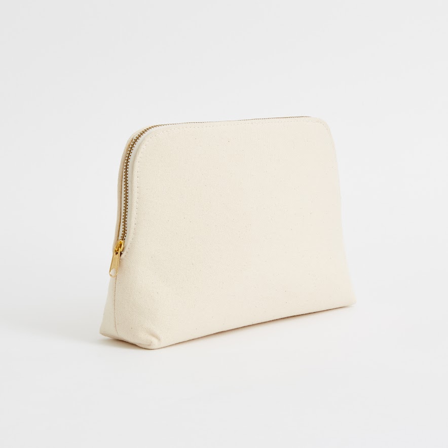 Elegant Pouch Bag<p>24 w x 20 h x 6.5 d (bottom) cm</p>