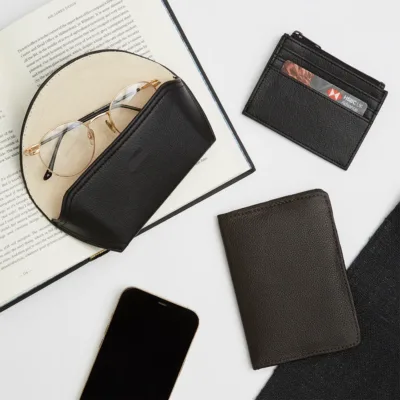 bespoke-black-faux-leather-card-holder-with-zip